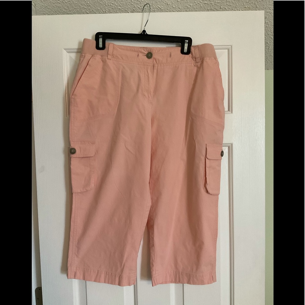 Land n Sea capris